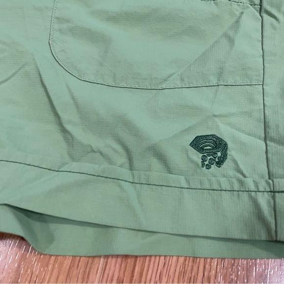 Mountain Hardwear Green Technical Hiking Shorts - Youth L - Picture 8 of 14